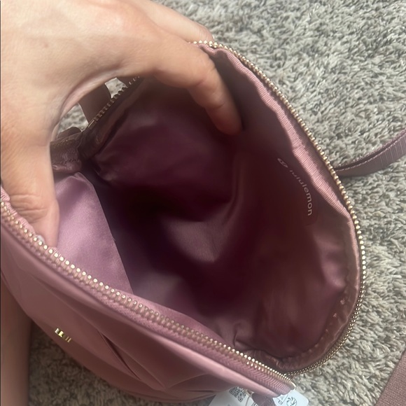 Lululemon All Night Festival Bag 2L - Picture 4 of 5